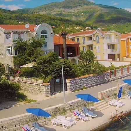 Vila La ViTa del Mare Bijela Exterior foto